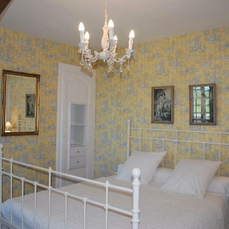 Bed and Breakfast Domaine Les Gandins Saint-Germain-de-Salles Екстер'єр фото