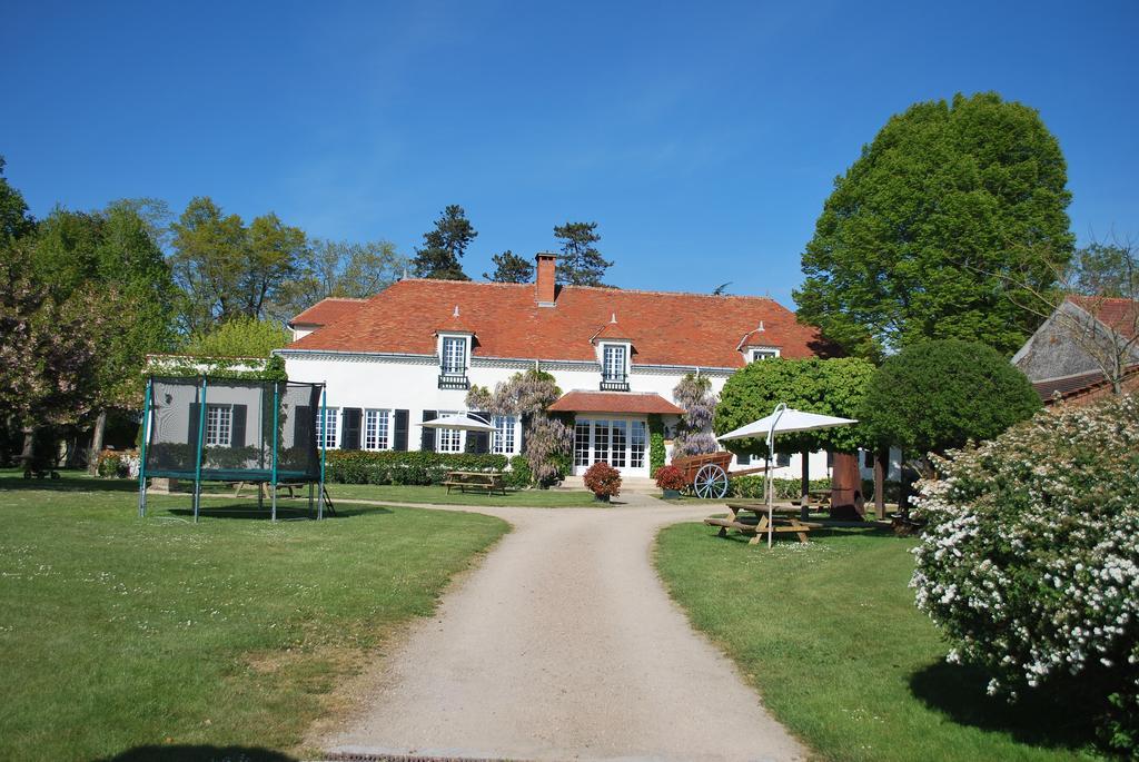 Bed and Breakfast Domaine Les Gandins Saint-Germain-de-Salles Екстер'єр фото