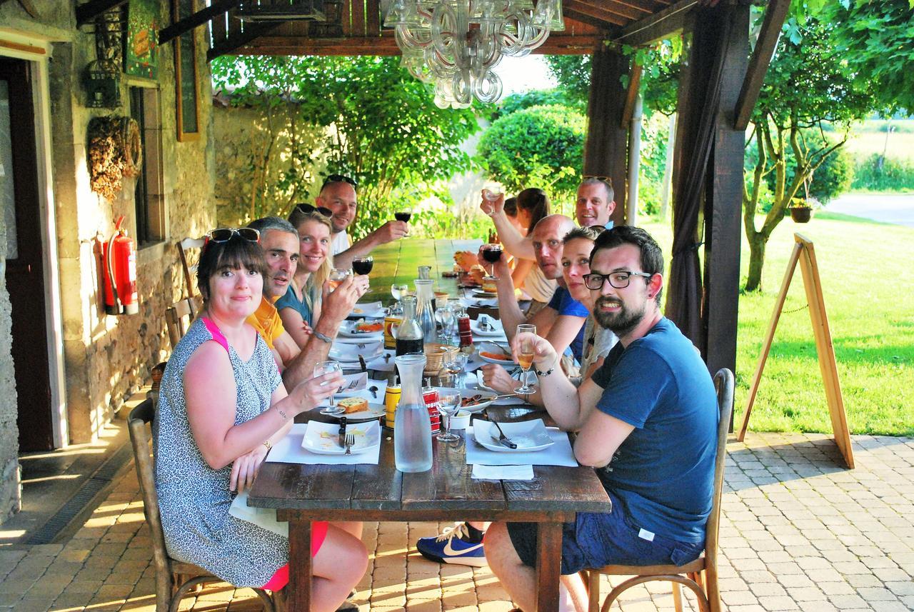 Bed and Breakfast Domaine Les Gandins Saint-Germain-de-Salles Екстер'єр фото